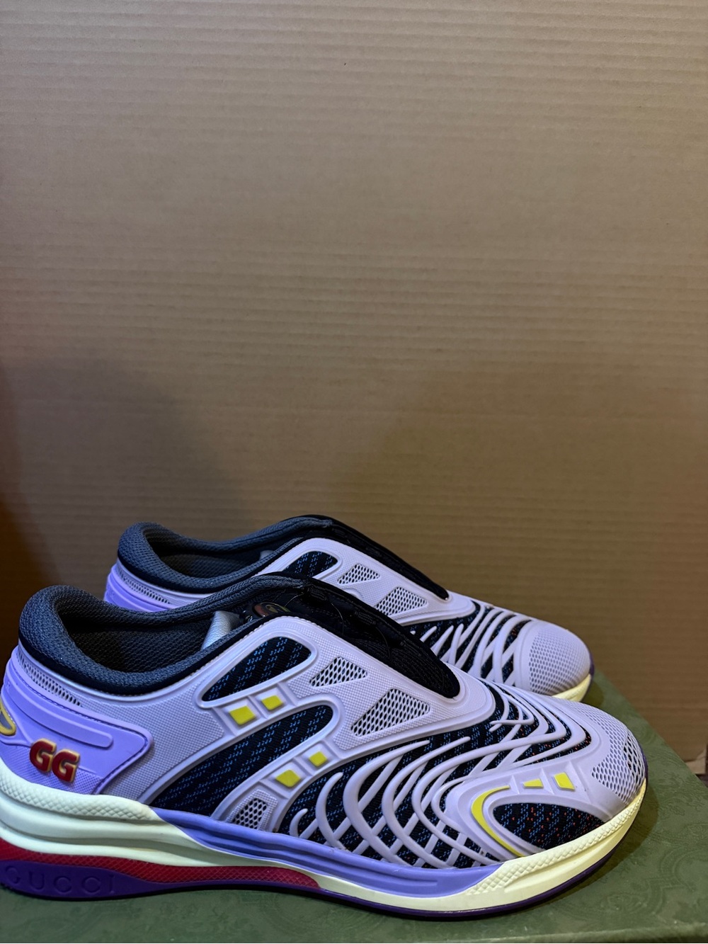 Gucci Ultra Pace R Sneaker, Lavender, size 11.